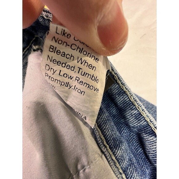 Shein High Waist Letter and Cartoon Graphic Jeans Size: XS Color: Blue - Picture 9 of 12